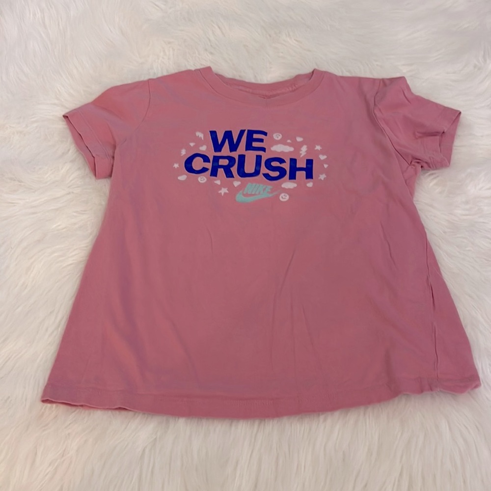 Girls M Nike Tee